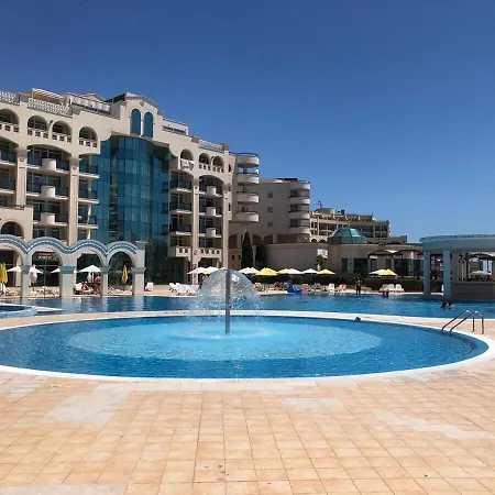 Beach, Sea View, Location شقة *